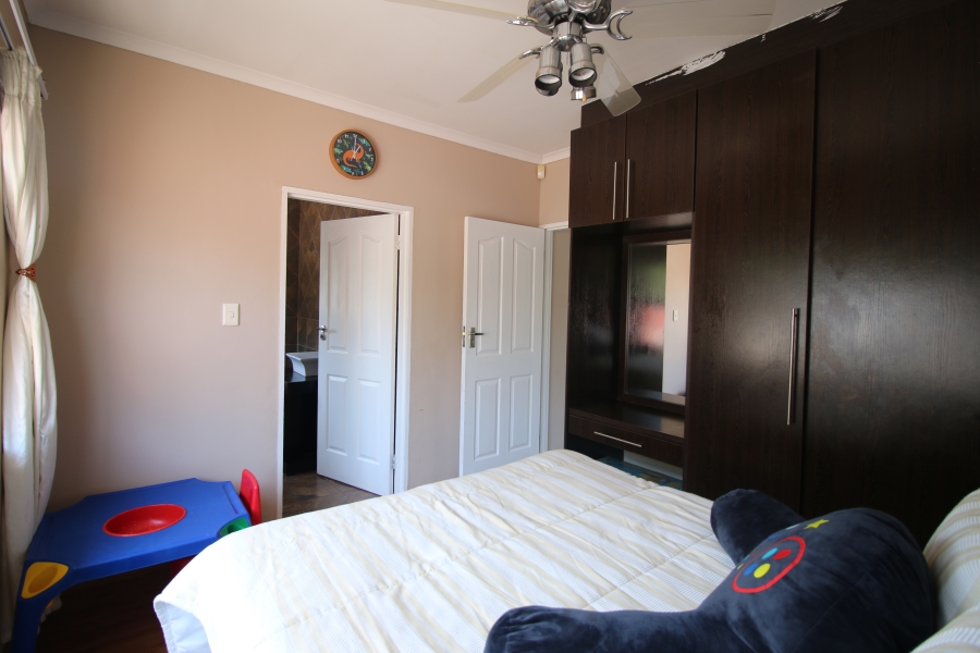 5 Bedroom Property for Sale in Gonubie Eastern Cape